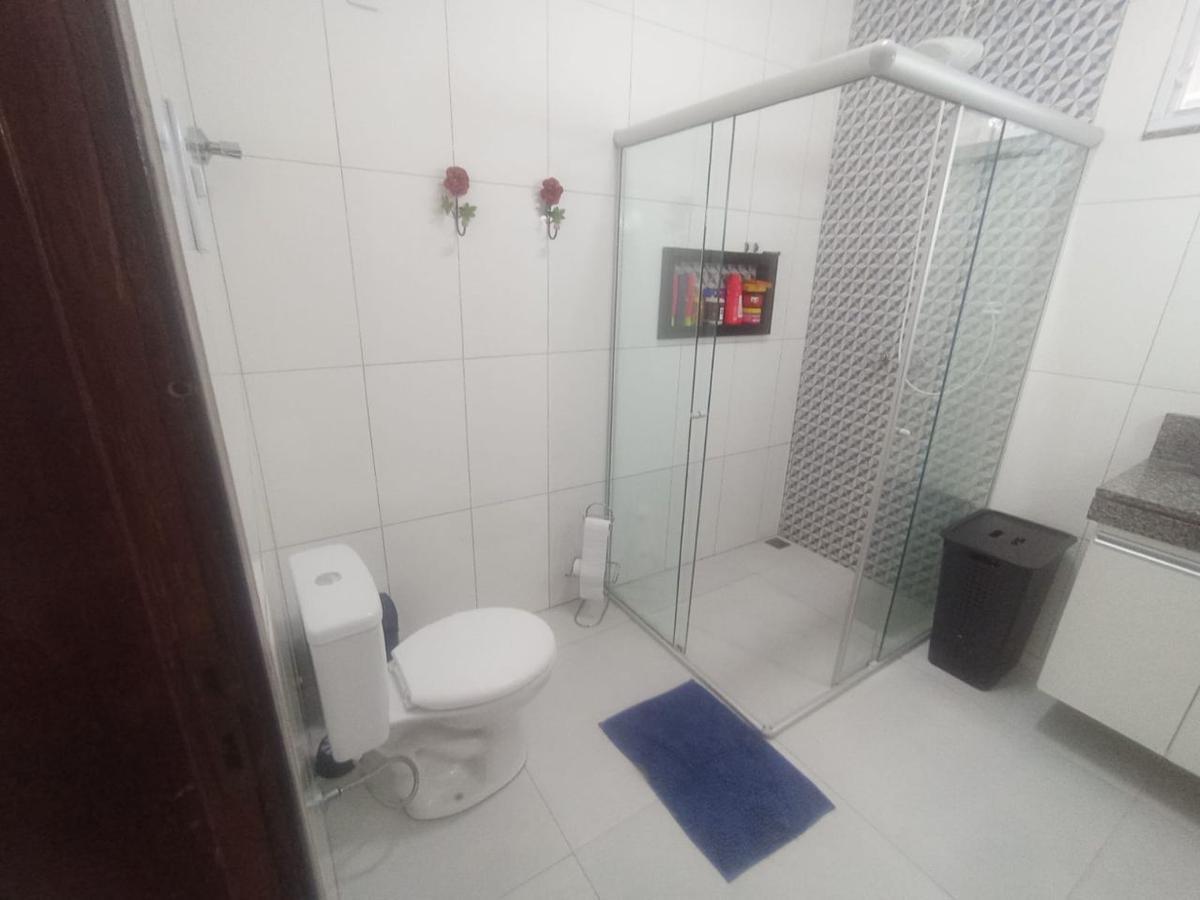 Casa, Santa Cruz, 3 Quartos, 8 Vagas, 1 Suíte