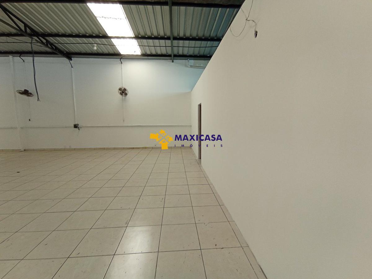 Galpão, Céu Azul, 0 Quarto, 0 Vaga