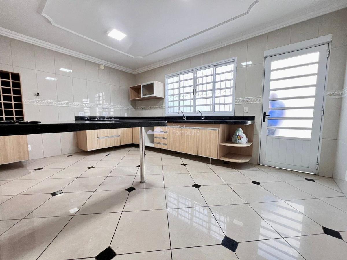 Casa, São João Batista (venda Nova), 3 Quartos, 4 Vagas, 1 Suíte