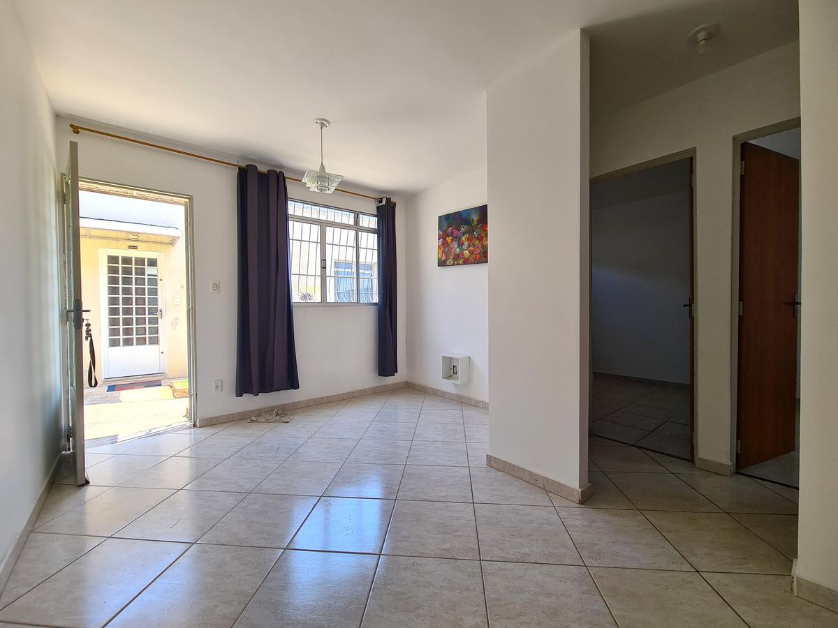 Casa, Ressaca, 2 Quartos, 1 Vaga