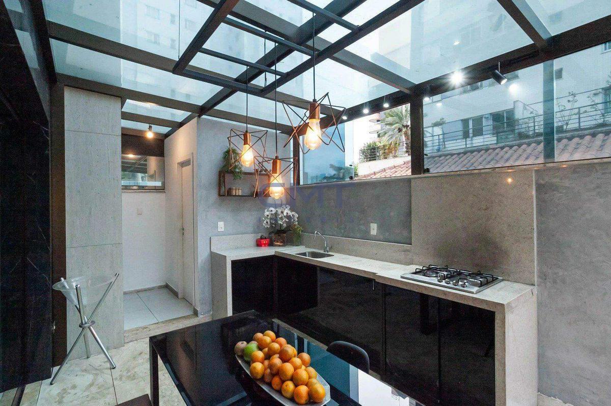 Apartamento, Funcionários, 2 Quartos, 2 Vagas, 2 Suítes