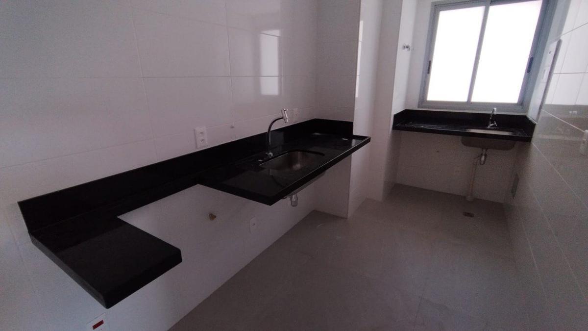 Apartamento, Sagrada Família, 3 Quartos, 2 Vagas, 1 Suíte