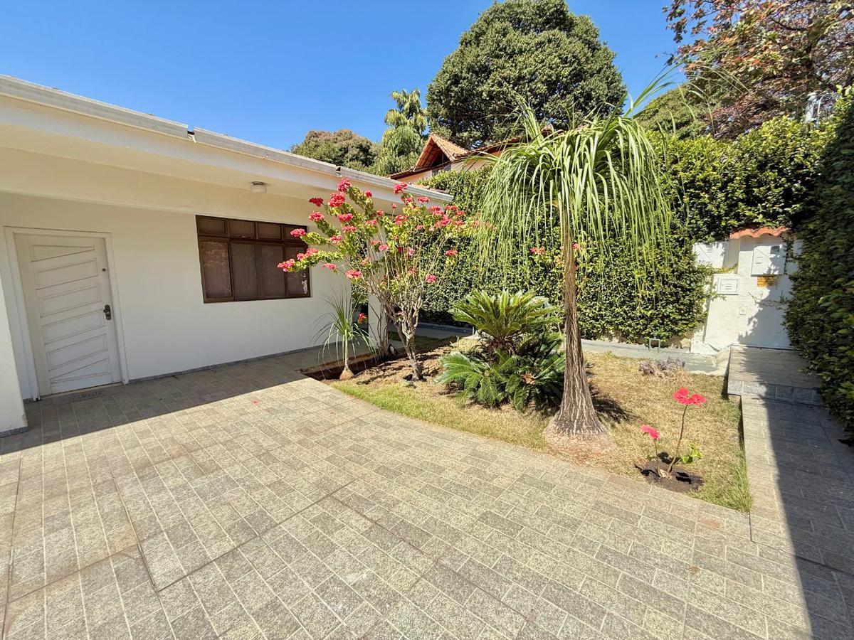 Casa, Bandeirantes (pampulha), 3 Quartos, 4 Vagas, 3 Suítes