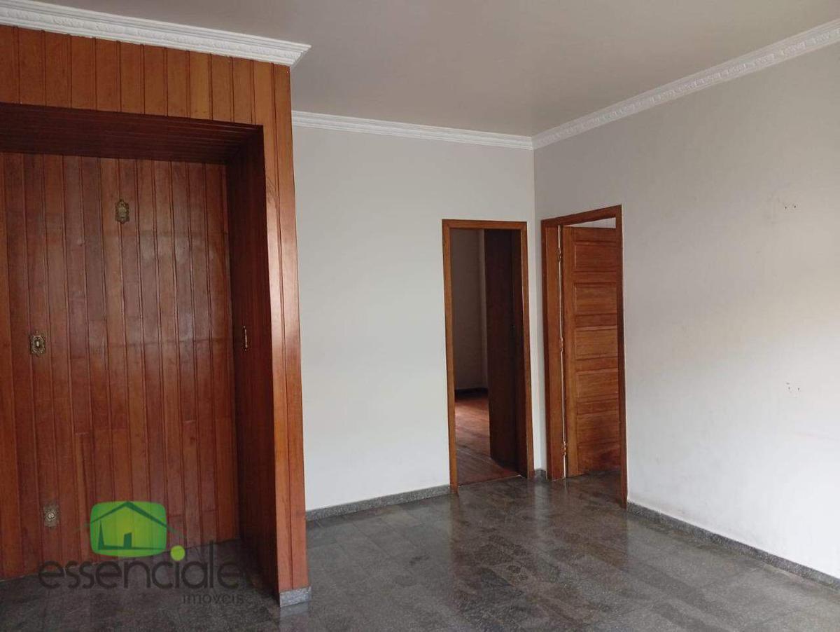 Casa, Jardim das Oliveiras, 3 Quartos, 6 Vagas, 1 Suíte