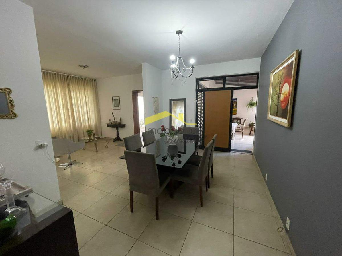 Casa, Betânia, 3 Quartos, 3 Vagas, 1 Suíte