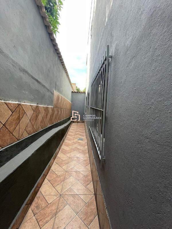 Casa, Ressaca, 2 Quartos, 1 Vaga