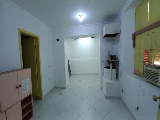 Casa, Funcionários, 4 Quartos, 6 Vagas