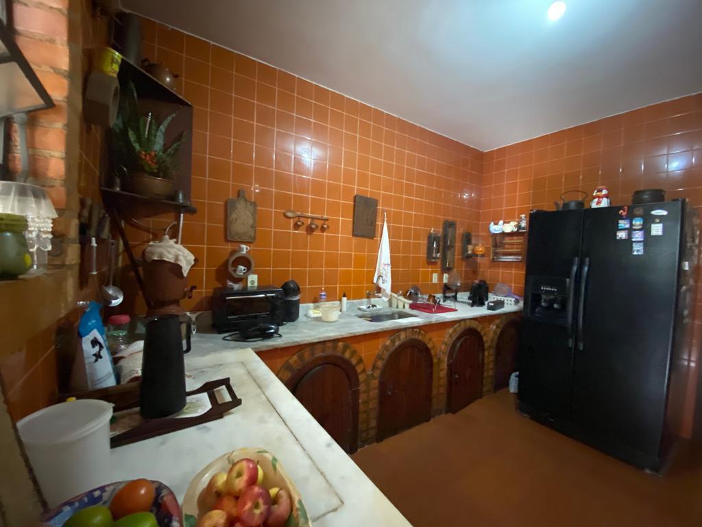 Casa, Santa Lúcia, 4 Quartos, 6 Vagas, 1 Suíte