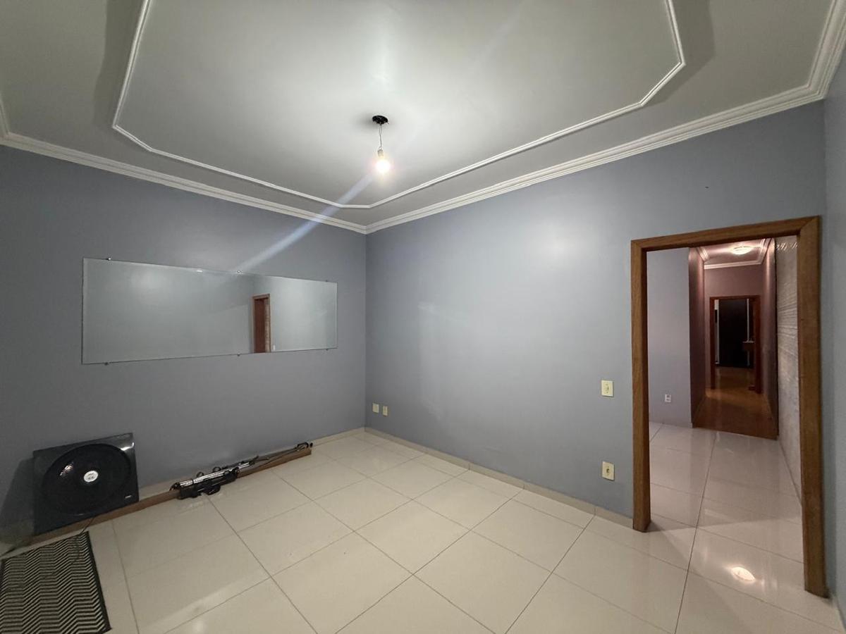 Casa, Tropical, 3 Quartos, 2 Vagas, 1 Suíte