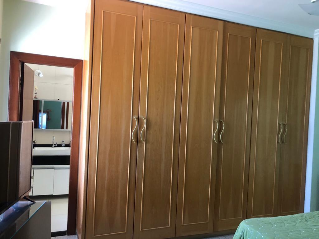 Casa, Serrano, 3 Quartos, 4 Vagas, 1 Suíte