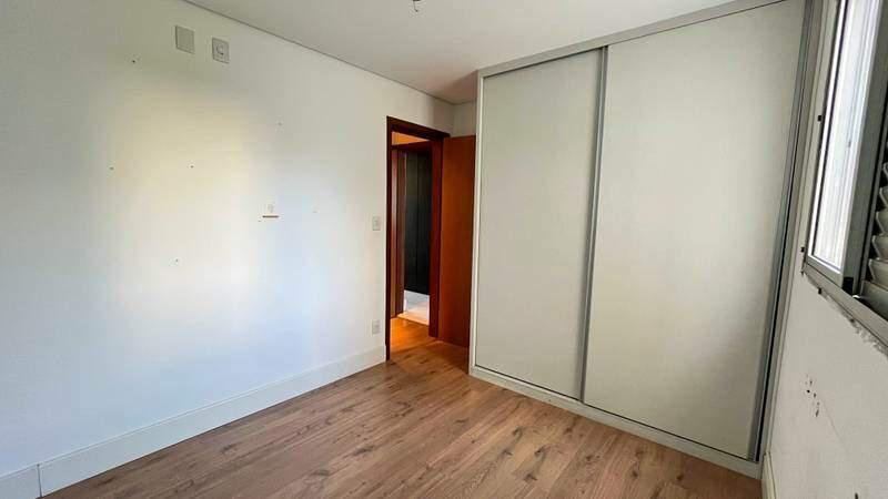 Apartamento, Luxemburgo, 3 Quartos, 1 Vaga, 1 Suíte