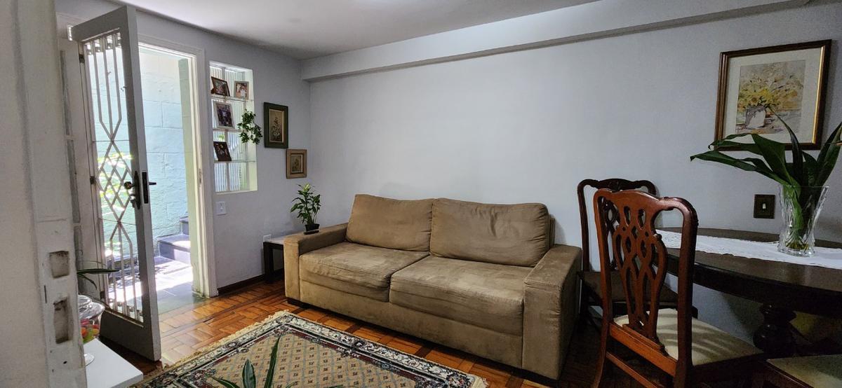 Casa, Funcionários, 11 Quartos, 3 Vagas