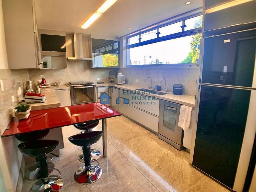 Casa, Cidade Jardim, 7 Quartos, 12 Vagas, 3 Suítes