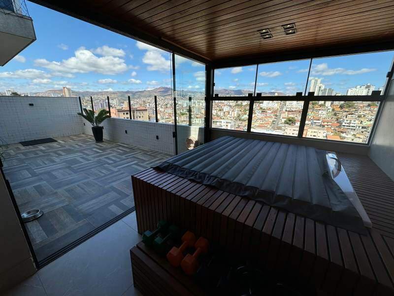 Apartamento, Sagrada Família, 3 Quartos, 1 Vaga, 1 Suíte