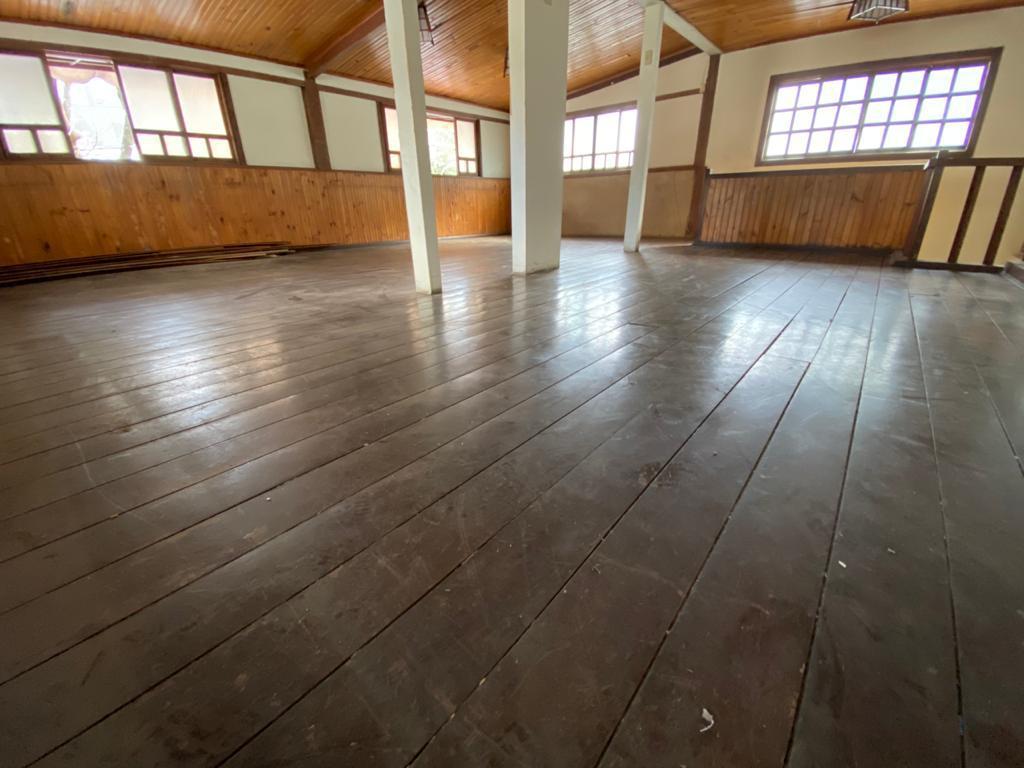 Casa Comercial, Funcionários, 0 Quarto, 0 Vaga