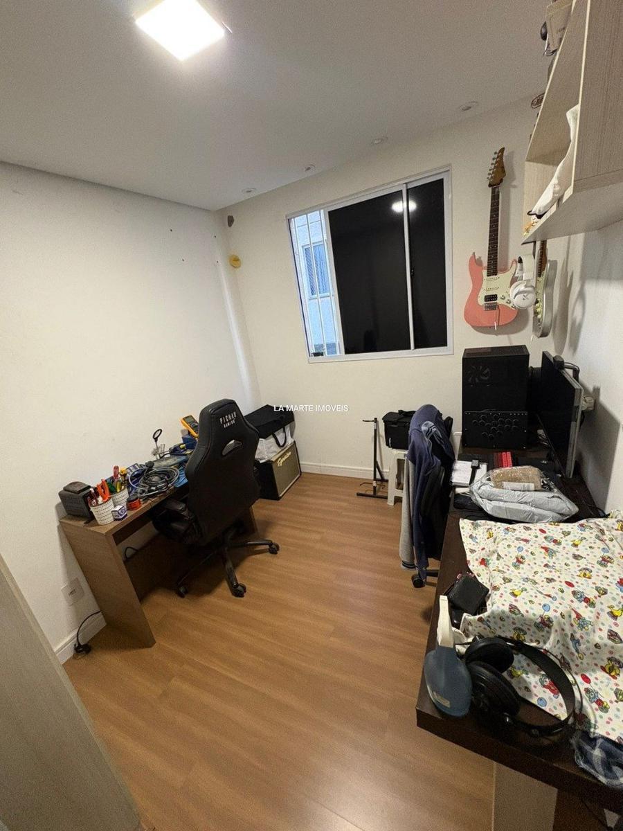 Apartamento, Três Barras, 2 Quartos, 1 Vaga