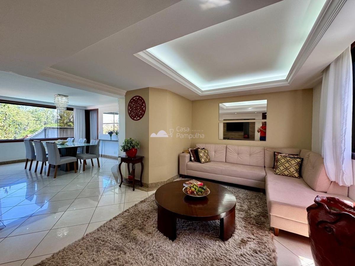 Casa, Planalto, 4 Quartos, 4 Vagas, 1 Suíte