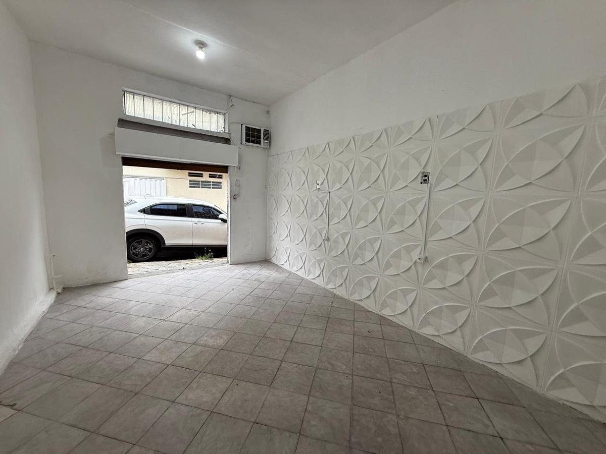 Andar, Santa Cruz, 0 Quarto, 0 Vaga