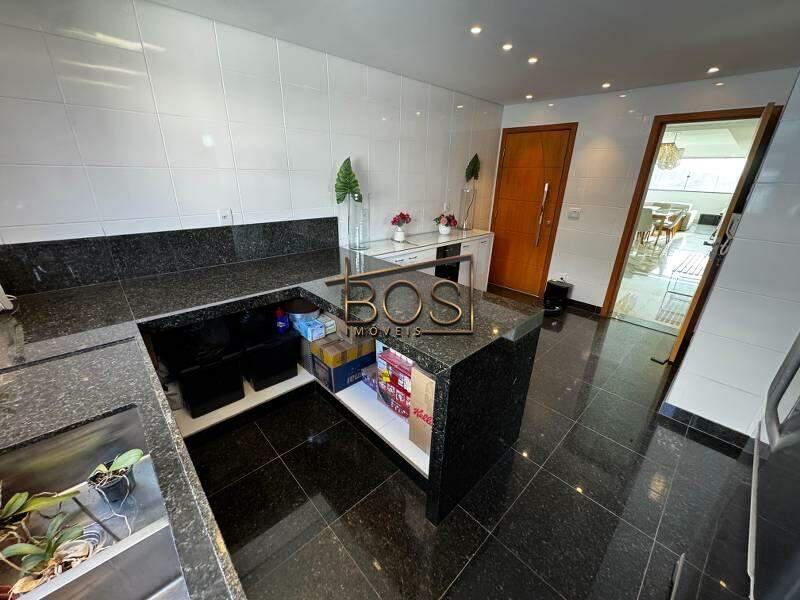 Cobertura, Fernão Dias, 4 Quartos, 4 Vagas, 3 Suítes