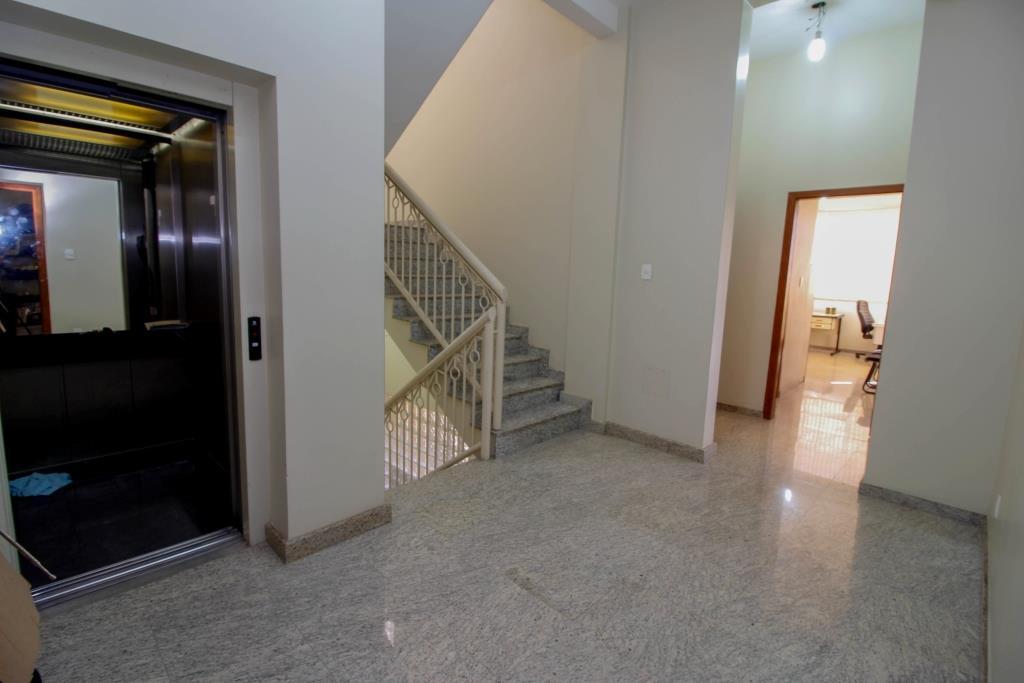 Casa, Fernão Dias, 5 Quartos, 9 Vagas, 5 Suítes