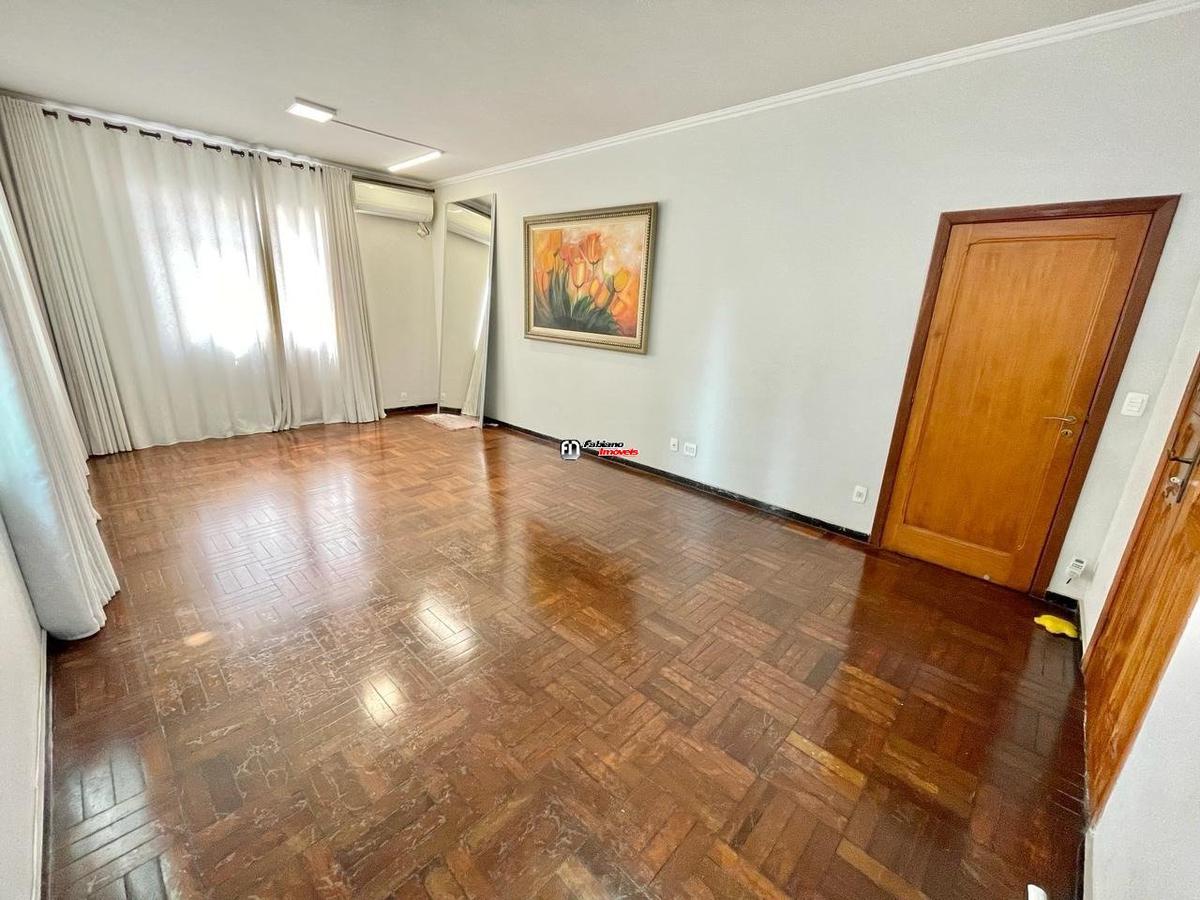 Casa, São Luiz (pampulha), 5 Quartos, 15 Vagas, 2 Suítes