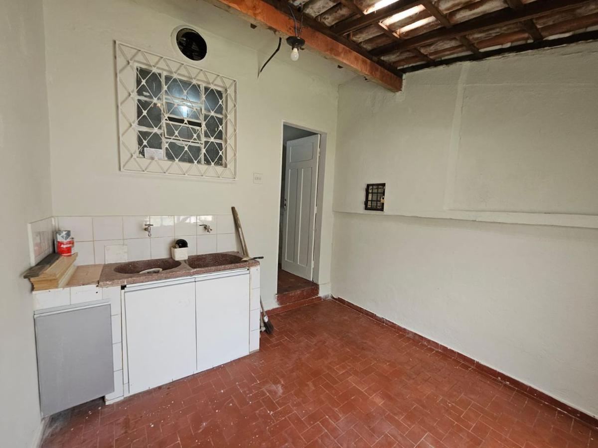 Casa, Cachoeirinha, 2 Quartos, 2 Vagas