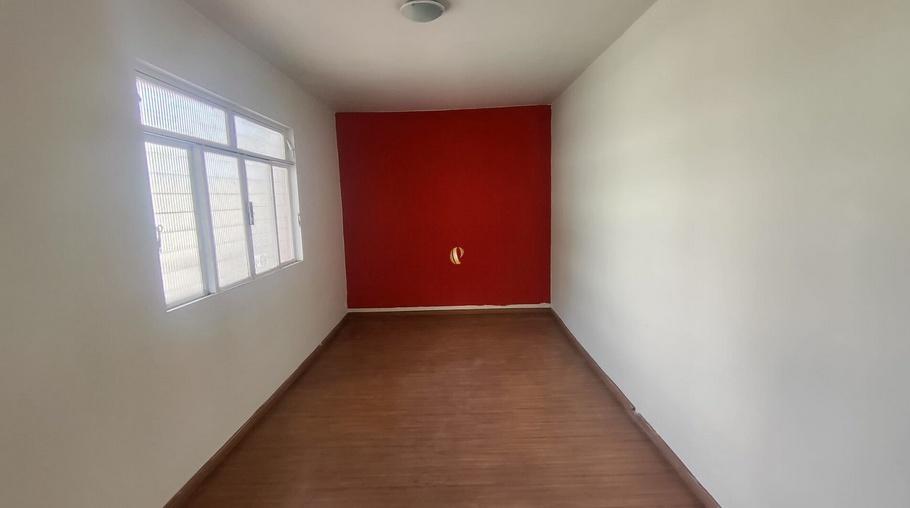 Casa, Sagrada Família, 3 Quartos, 2 Vagas, 1 Suíte