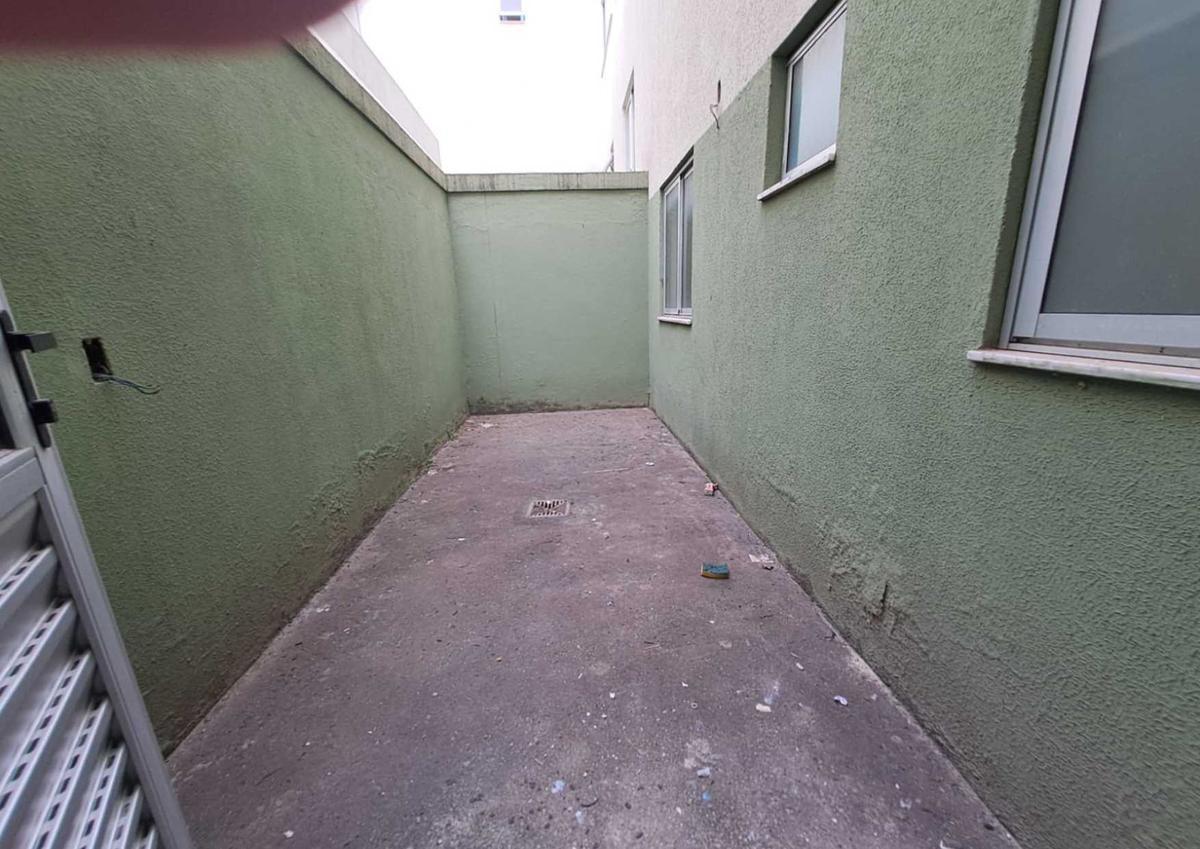 Casa, Cabral, 2 Quartos, 1 Vaga
