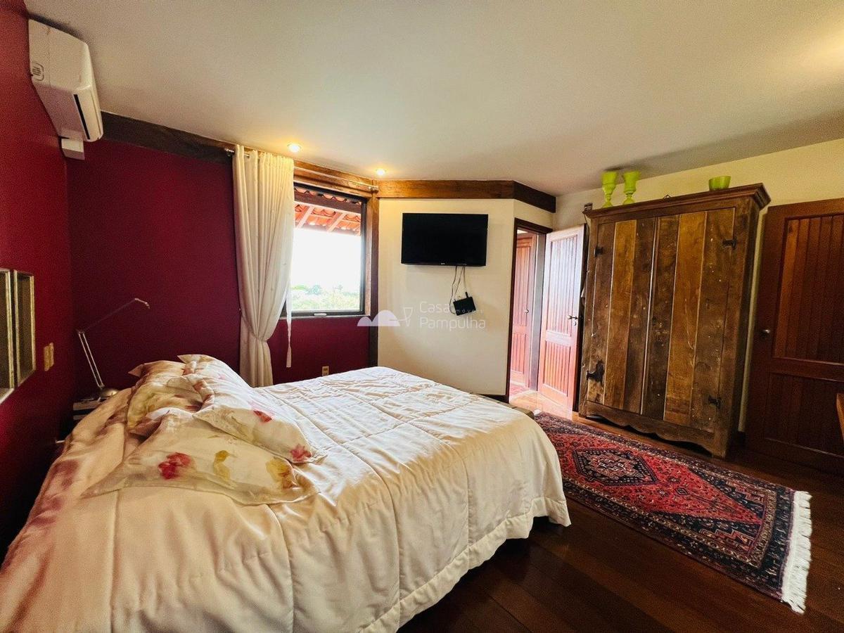 Casa, Jardim Atlântico, 4 Quartos, 8 Vagas, 3 Suítes