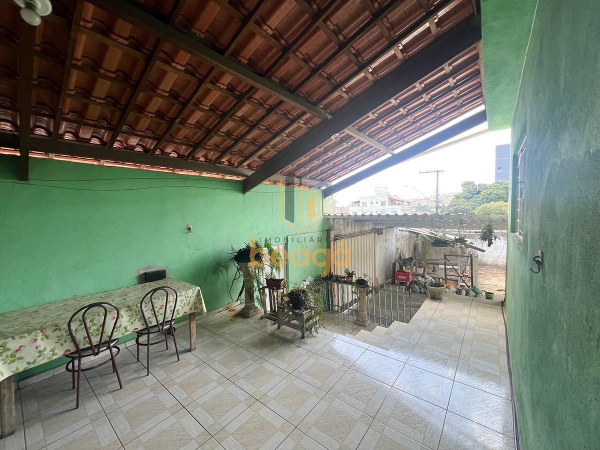 Casa, Parque Turistas, 3 Quartos, 2 Vagas, 1 Suíte