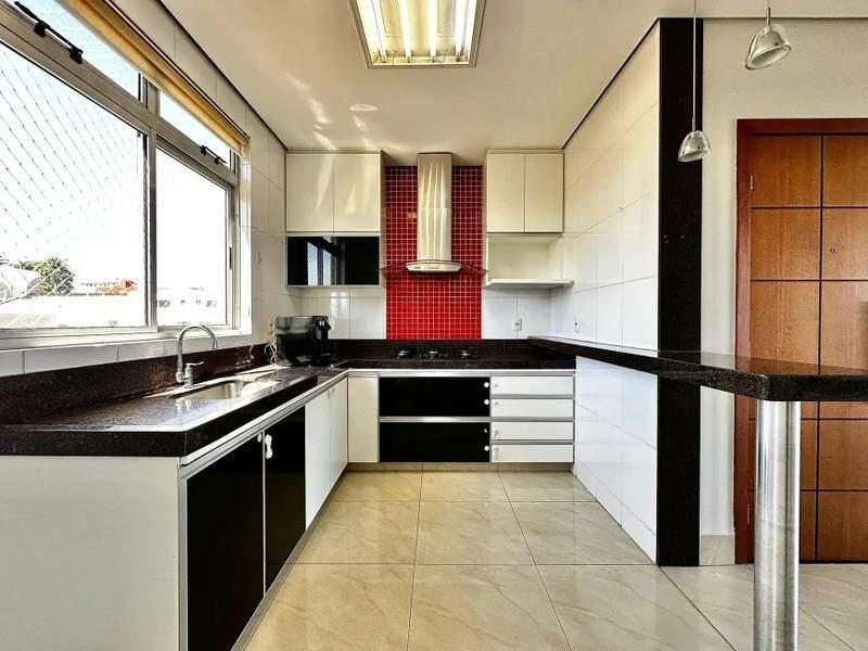 Apartamento, Indaiá, 3 Quartos, 3 Vagas, 1 Suíte