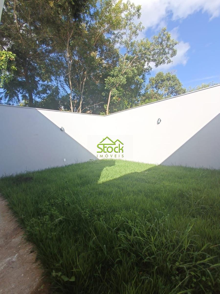 Casa, Jardim Imperial, 3 Quartos, 2 Vagas, 1 Suíte