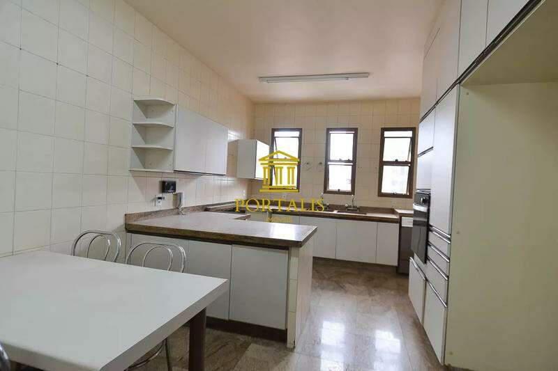 Apartamento, Funcionários, 4 Quartos, 3 Vagas, 2 Suítes