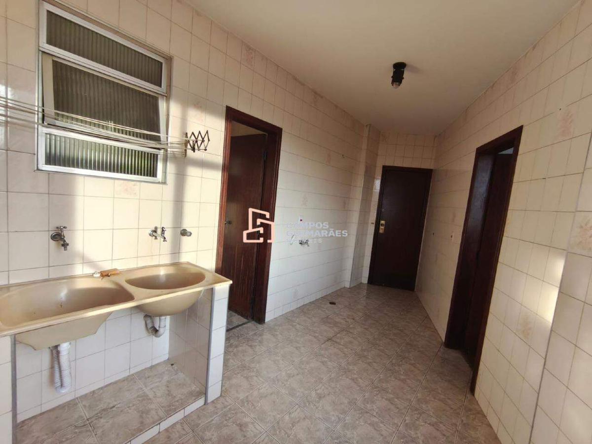Apartamento, Barreiro, 3 Quartos, 2 Vagas, 1 Suíte
