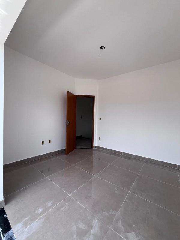 Casa, Masterville, 2 Quartos, 2 Vagas