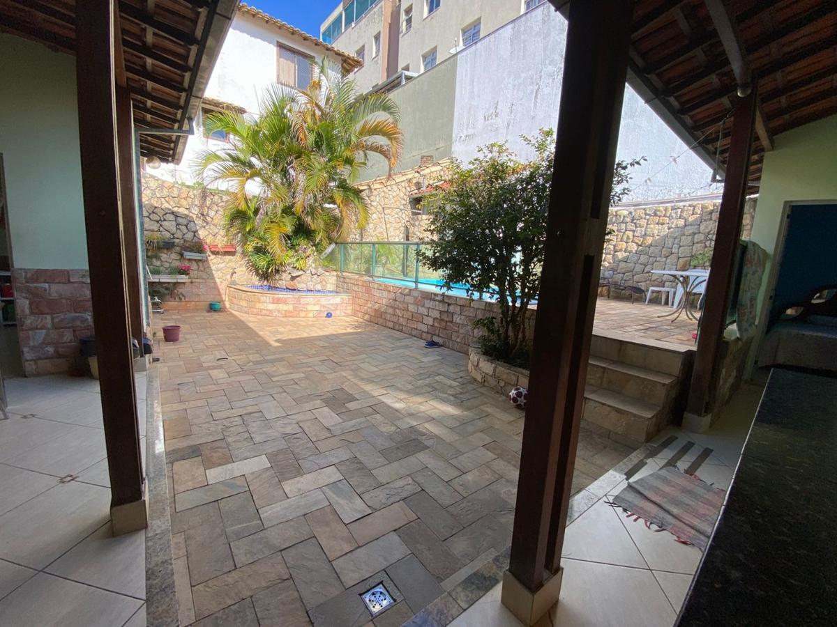 Casa, João Pinheiro, 4 Quartos, 2 Vagas, 1 Suíte
