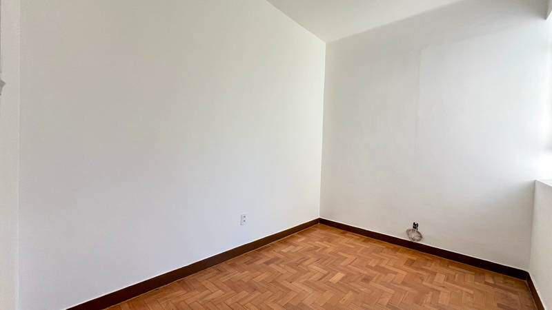 Apartamento, Floresta, 3 Quartos, 0 Vaga, 1 Suíte