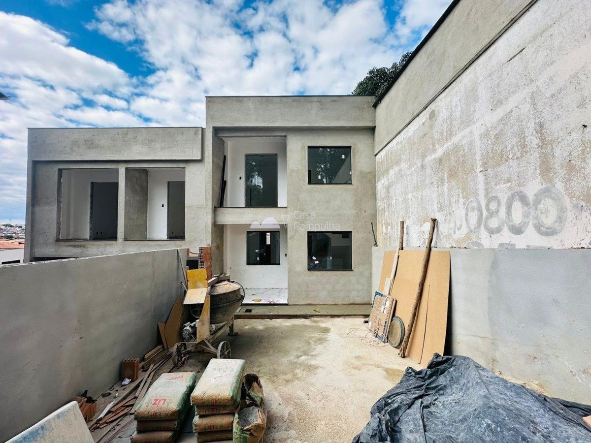 Casa, Jardim Leblon, 3 Quartos, 4 Vagas, 1 Suíte