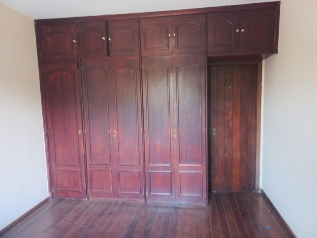 Casa, Itapoã, 4 Quartos, 5 Vagas, 1 Suíte