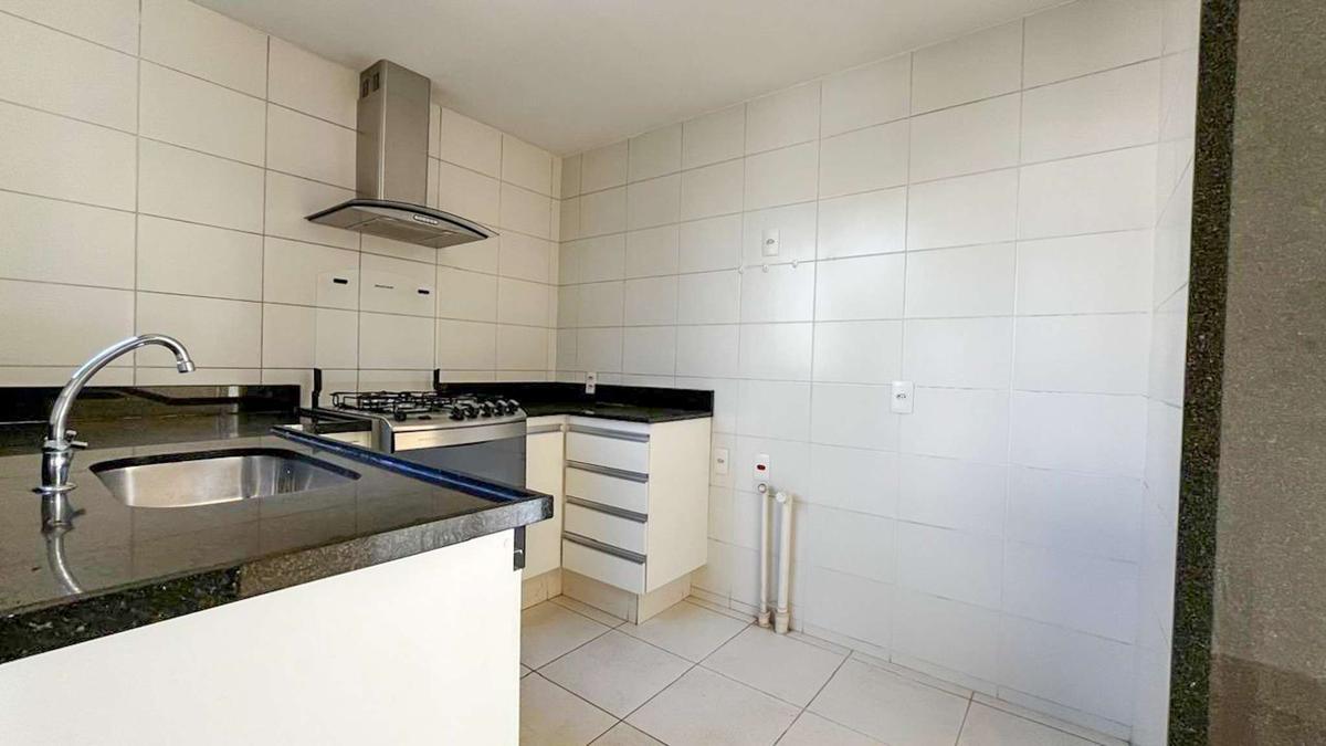 Apartamento, Estoril, 3 Quartos, 2 Vagas, 1 Suíte