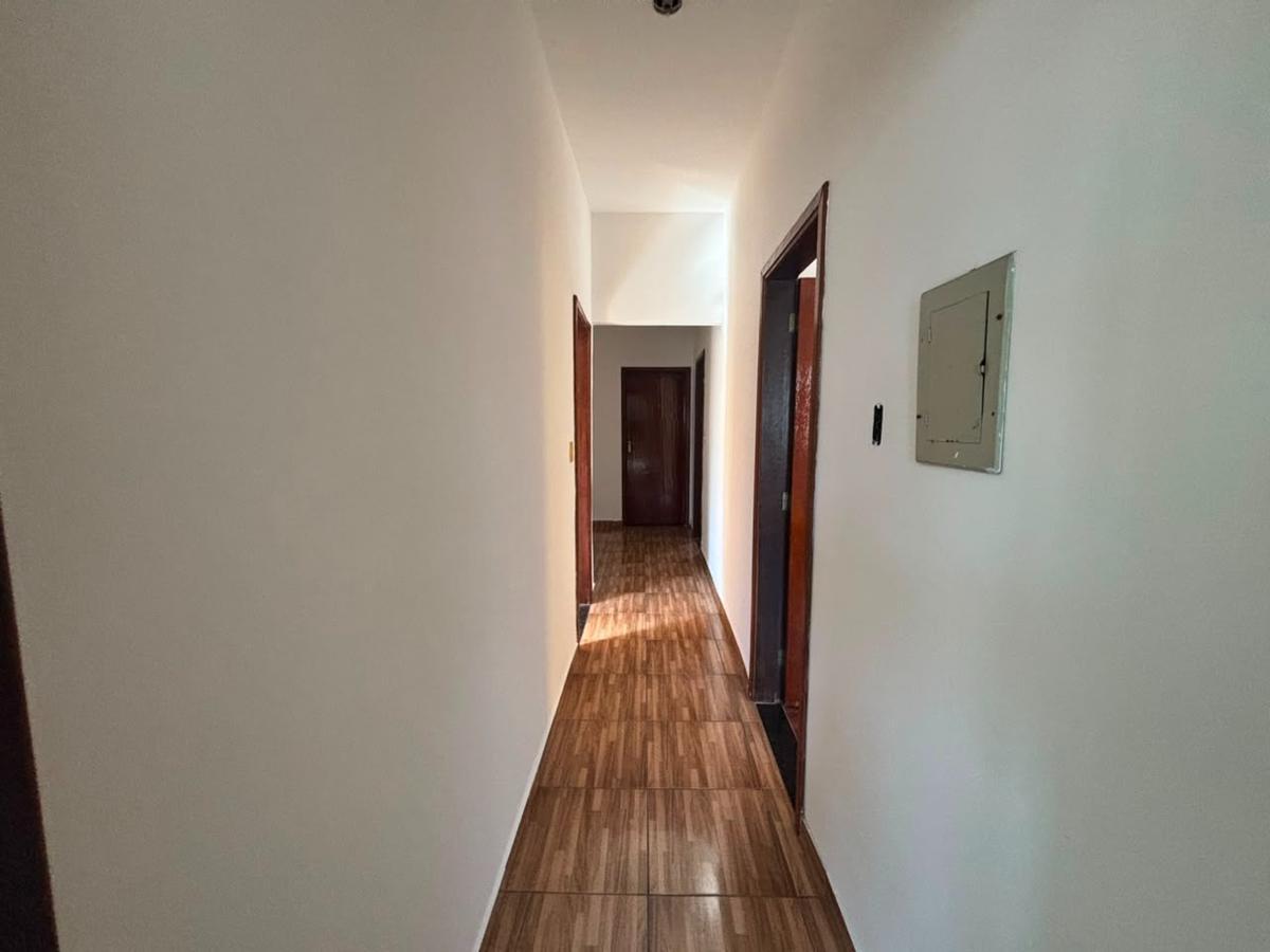Casa, Centro, 3 Quartos, 2 Vagas, 1 Suíte