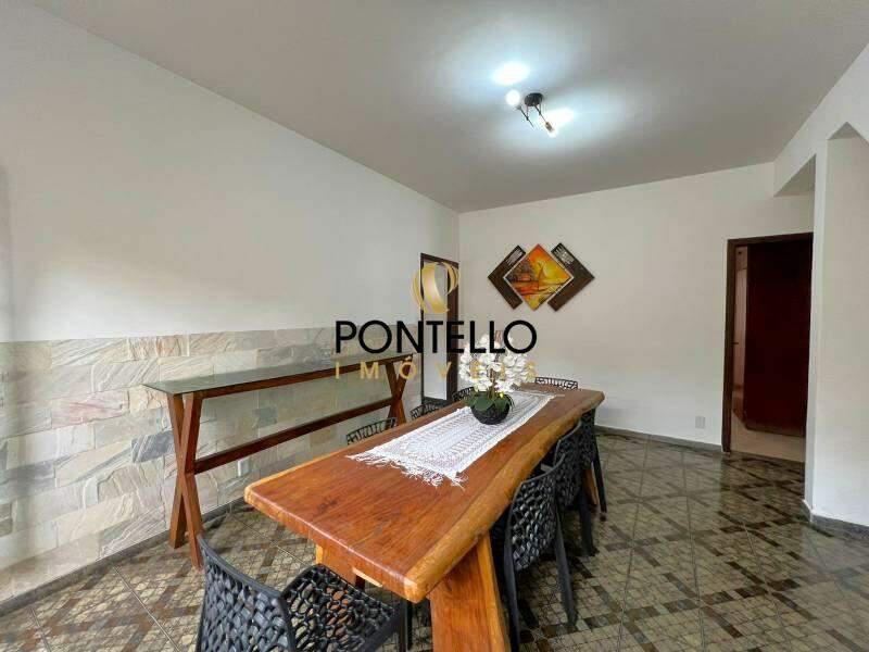 Casa, Planalto, 6 Quartos, 6 Vagas, 2 Suítes