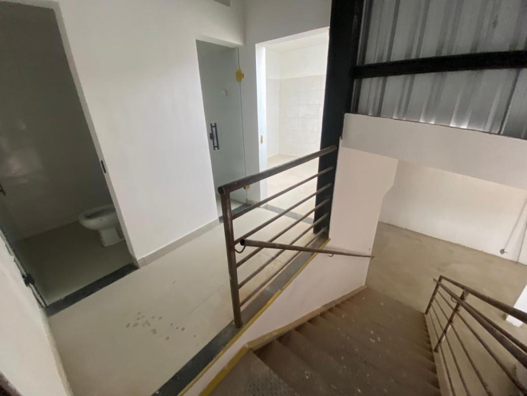 Andar, Centro, 2 Quartos, 0 Vaga