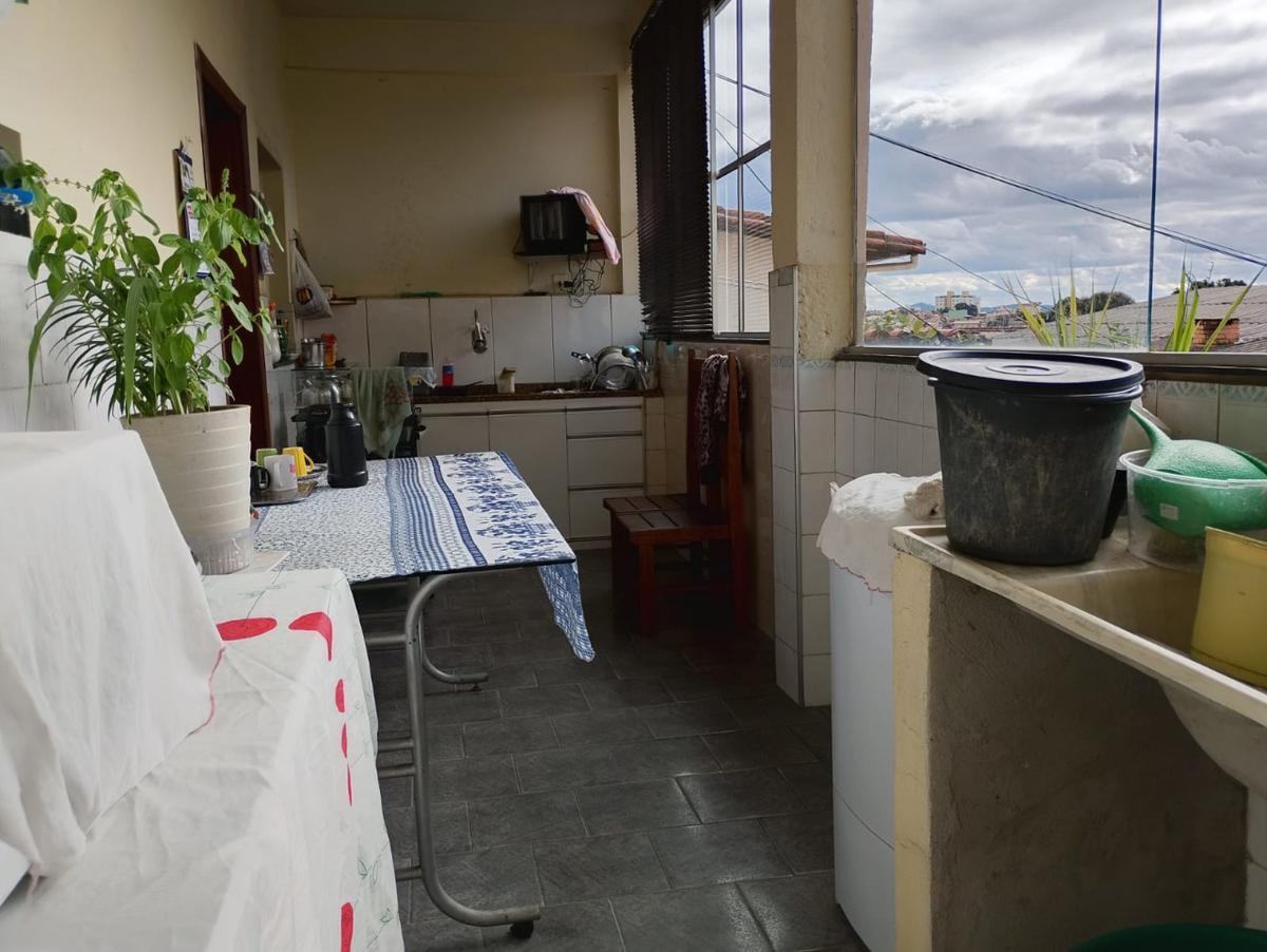 Casa, Candelária, 4 Quartos, 6 Vagas