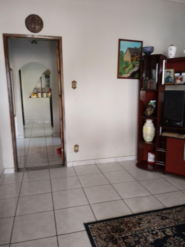 Casa, Floramar, 3 Quartos, 1 Vaga, 1 Suíte