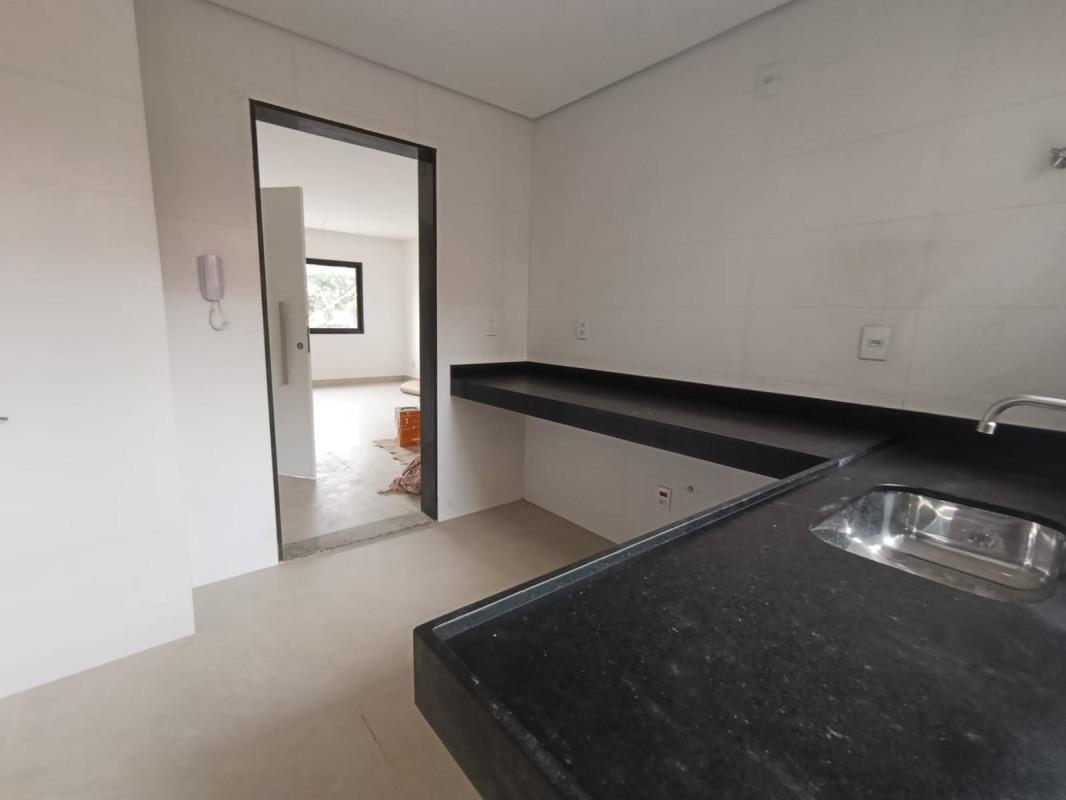Apartamento, Barreiro, 3 Quartos, 2 Vagas, 1 Suíte