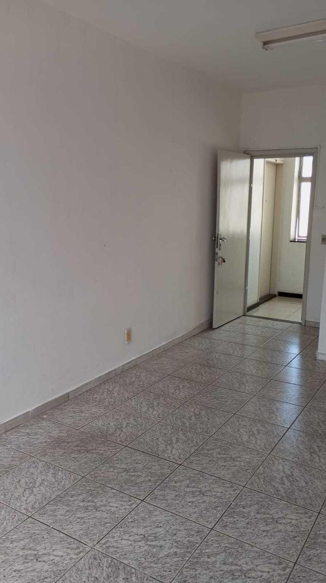 Sala, Nova Suíssa, 0 Quarto, 0 Vaga