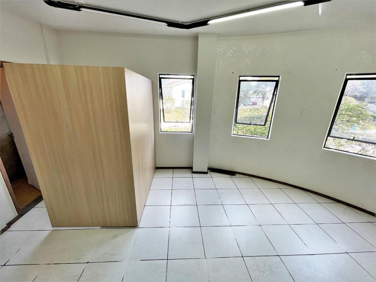 Sala, Luxemburgo, 0 Quarto, 1 Vaga