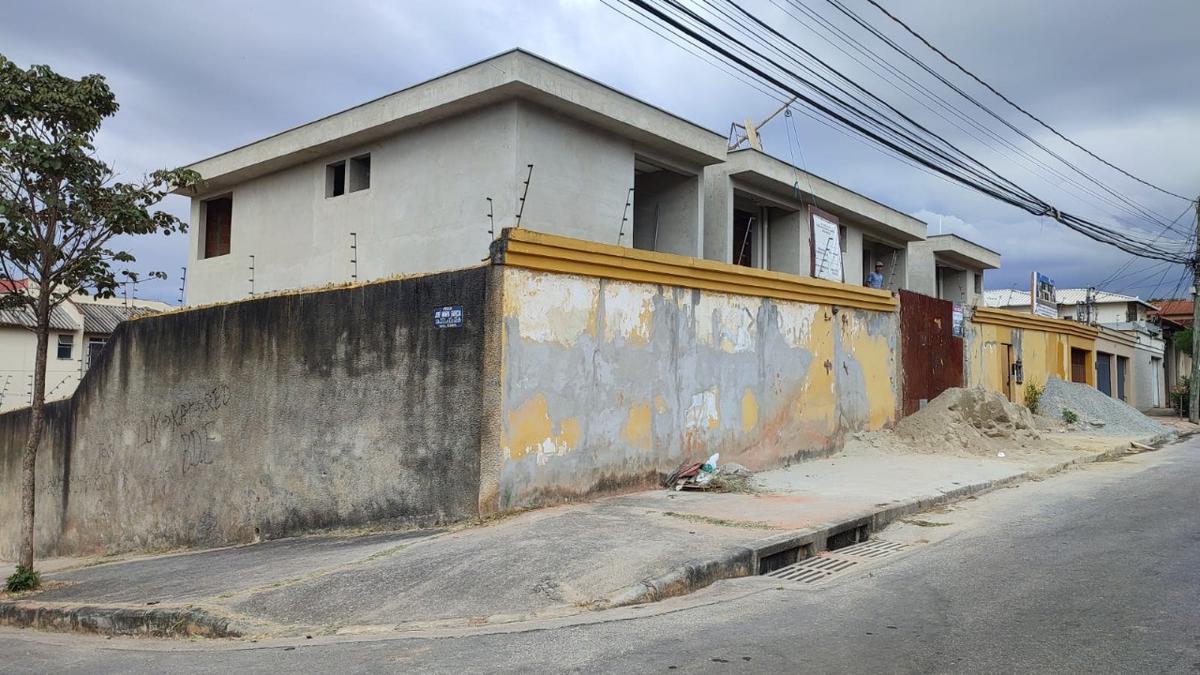 Casa, Santa Amélia, 3 Quartos, 2 Vagas, 1 Suíte