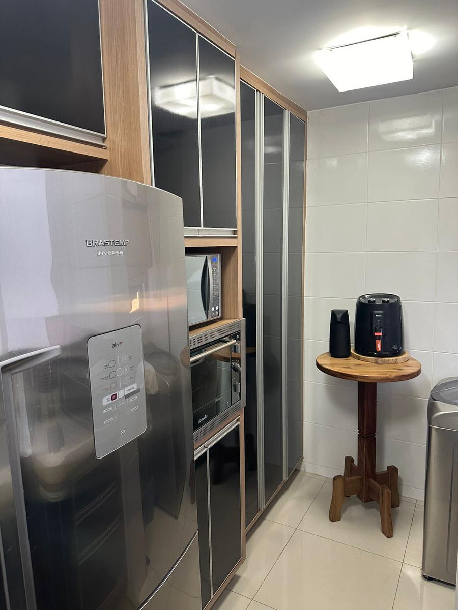 Apartamento, São Francisco, 3 Quartos, 2 Vagas, 1 Suíte